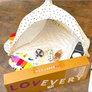 LOVEVERY play gym